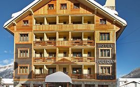 Hotel Holiday Debili